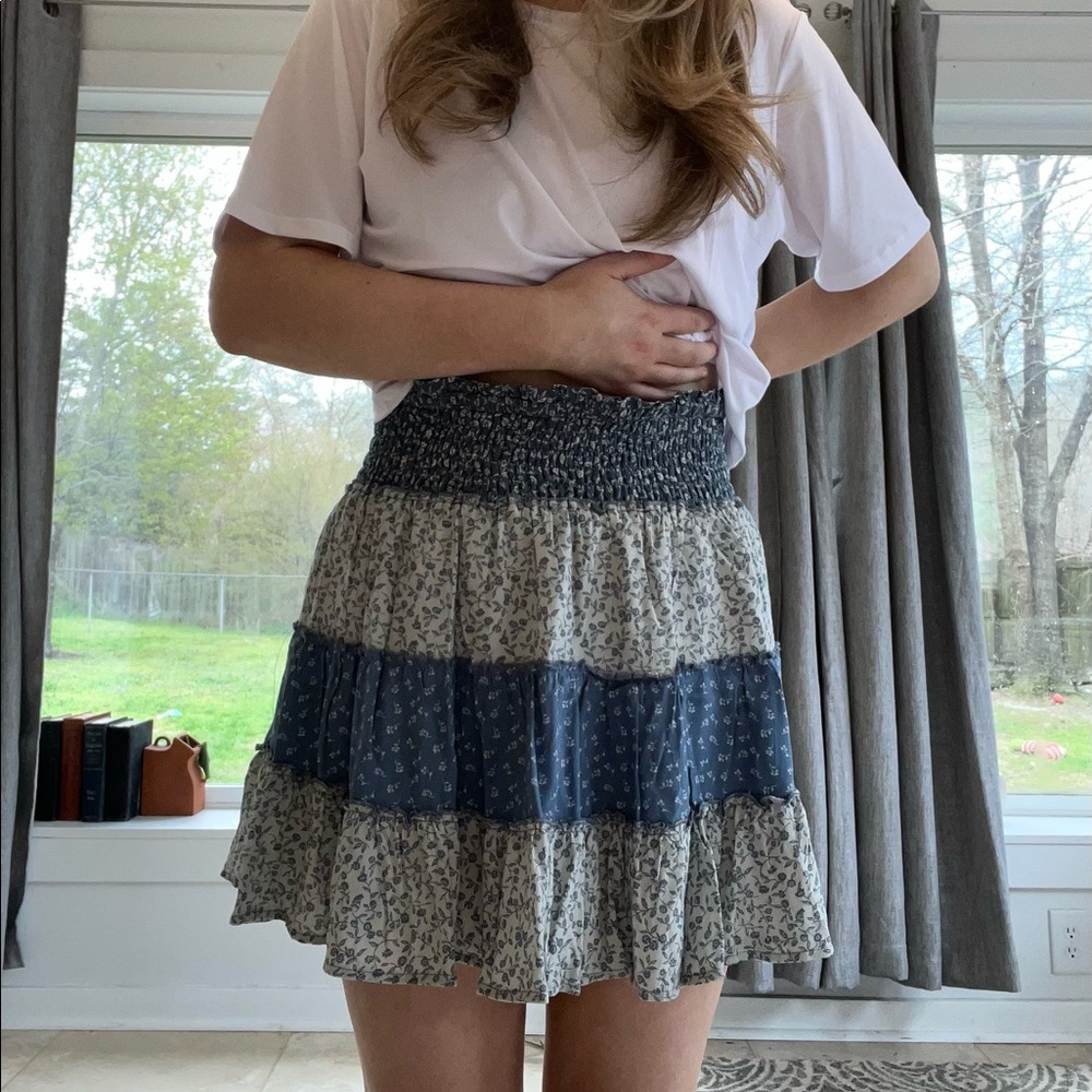 AE skirt